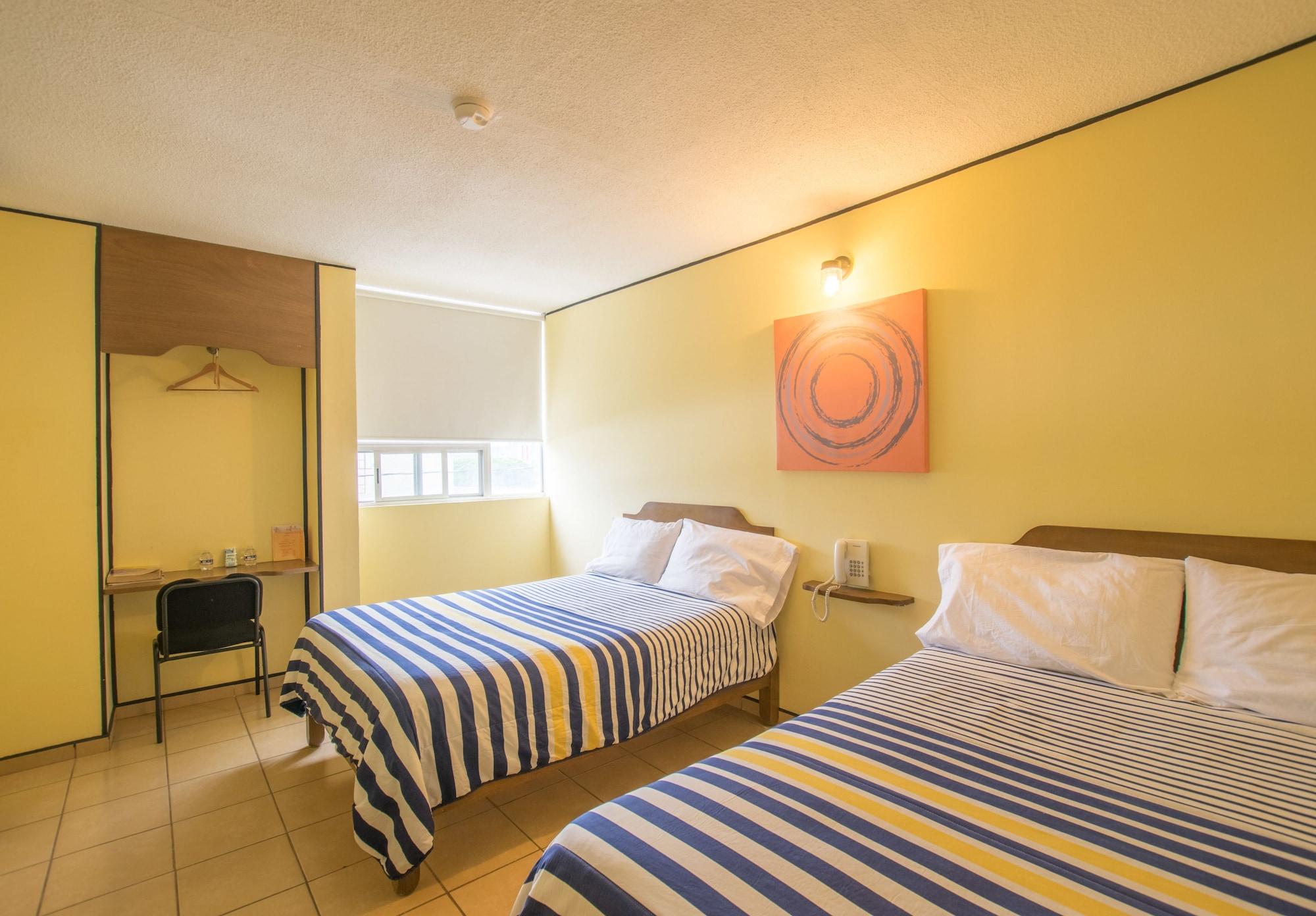 Hotel Mateos 1215 ليون المظهر الخارجي الصورة